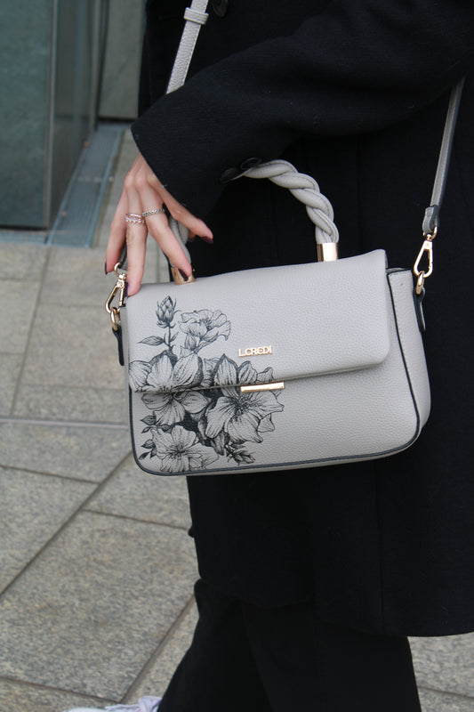 No. 006 - twisted elegance