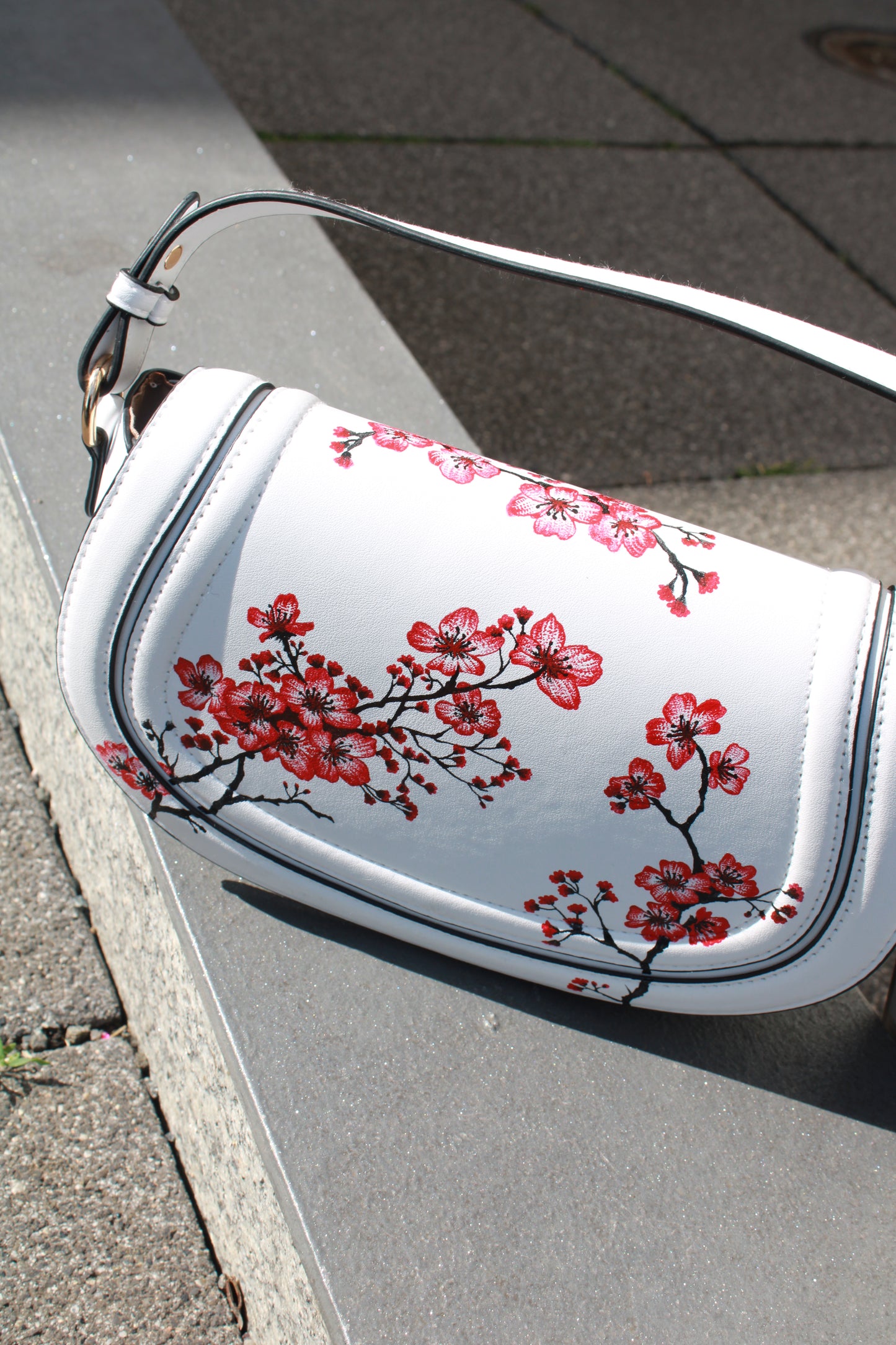 No. 009 - cherry red