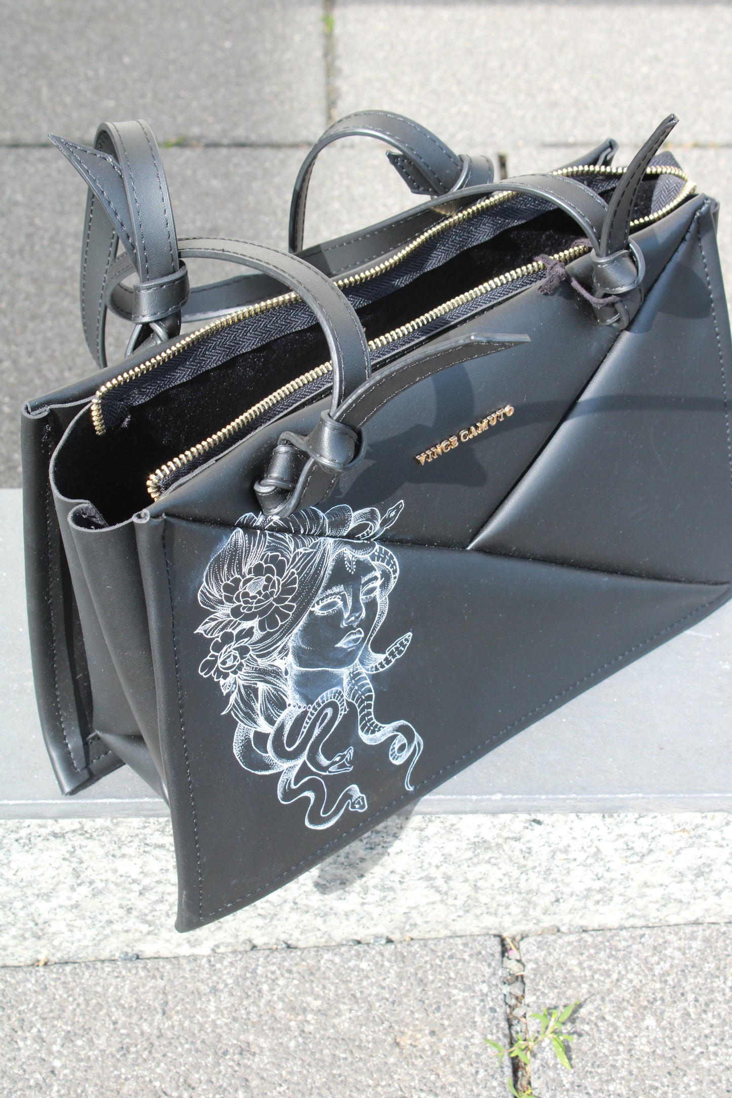 No. 008 - ancient goddess