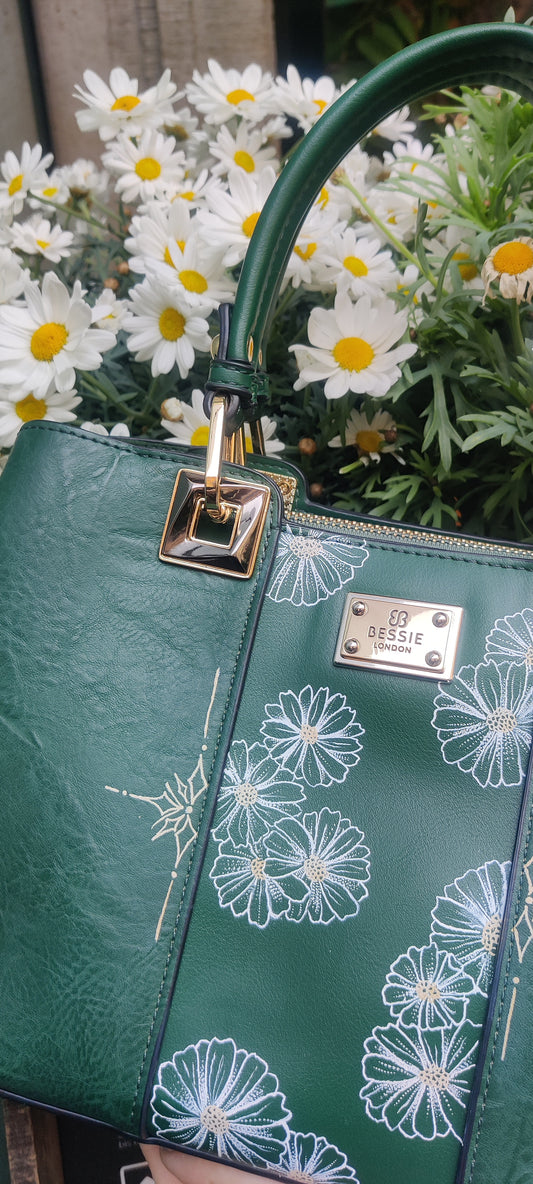 No. 025 - Emerald Daisy